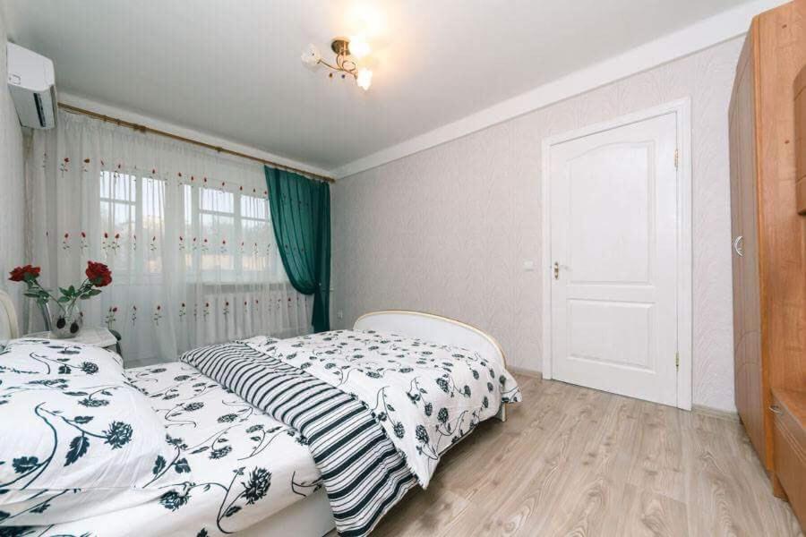 Comfortable One Bad Near Guliver Kiev Exterior foto